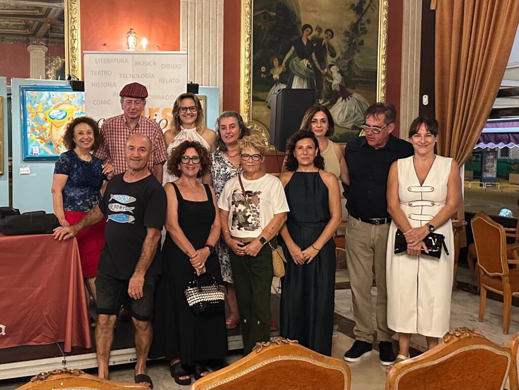 Julio Más acerca a Torrevieja a las rutas de los grandes cetáceos del Mediterráneo